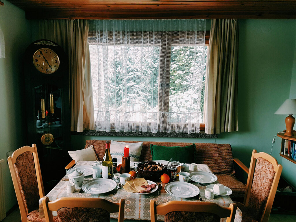 Can A Landlord Show The House While The Tenant Is Living There?