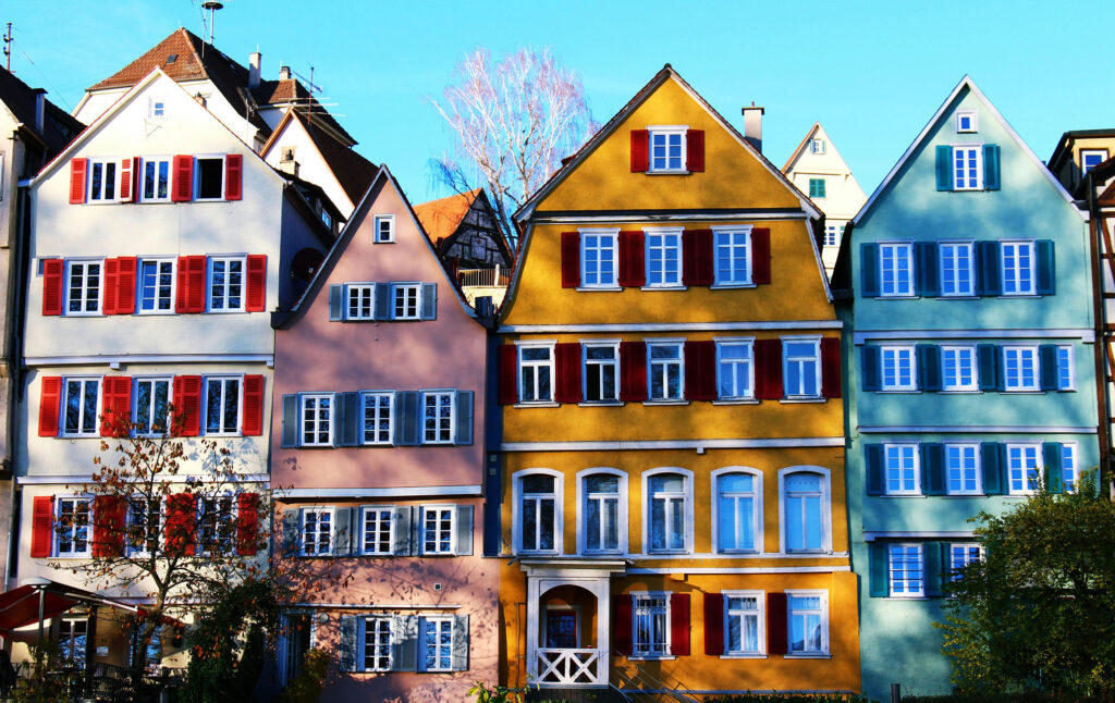 Can A Landlord Hold An Open House With A Tenant Living There?